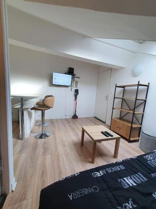 Apartmán Le Studio Du Moulin Charleville-Mézières Exteriér fotografie